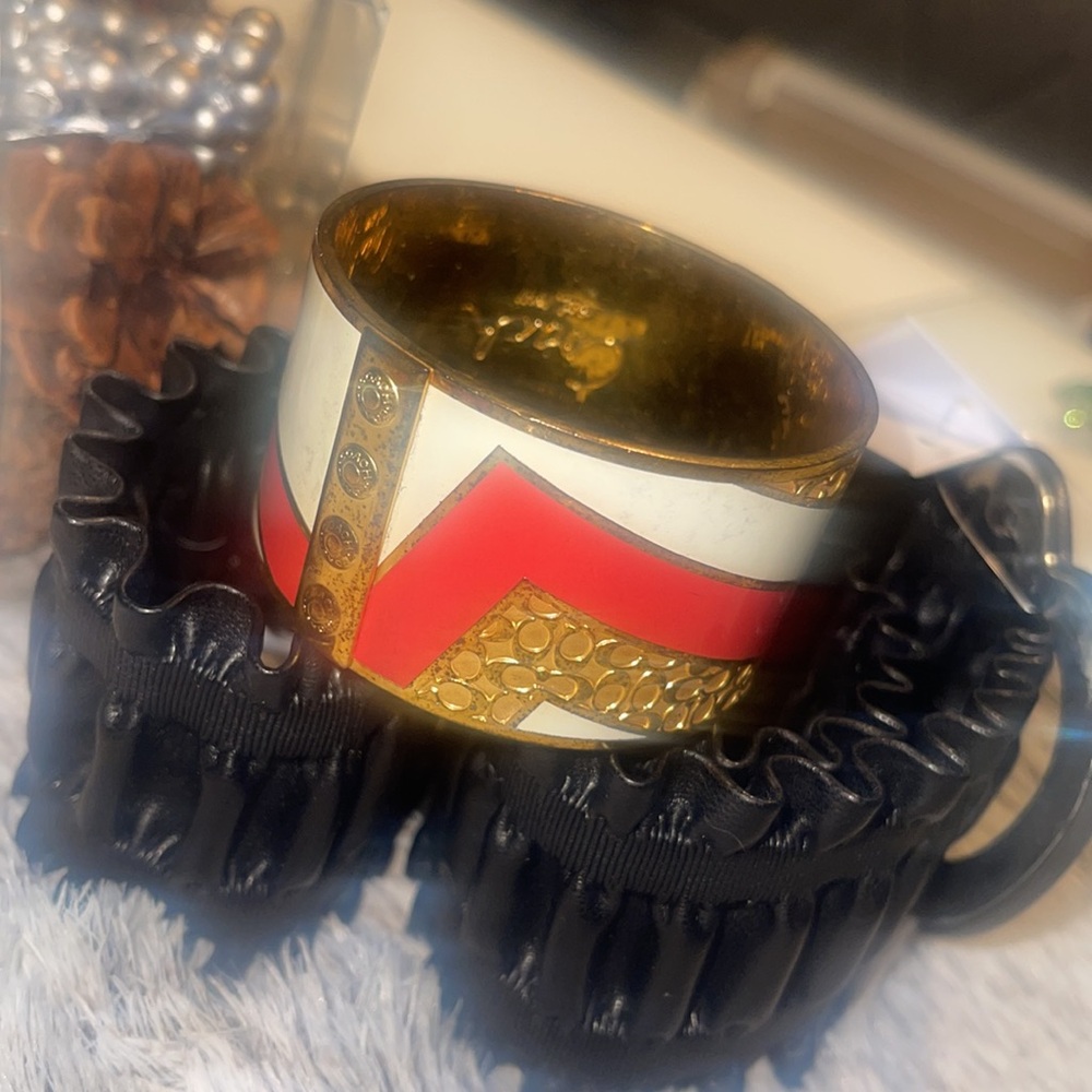 Vintage Coach bangle 🤗🤗🤗 - Picture 5 of 5